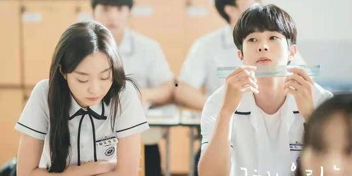 何运晨恋情爆料最新视频,甜蜜视频揭露神秘女友身份！”