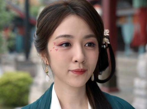 王楚然被化妆师爆料视频,镜头背后真实妆容揭秘