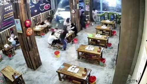 烧烤店爆料视频大全,视频大全揭秘美食背后的故事