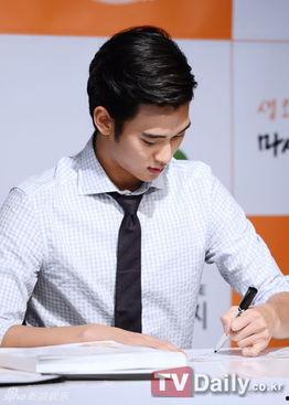 韩国娱乐圈爆料 金希澈,韩国娱乐圈爆料背后的真相揭秘